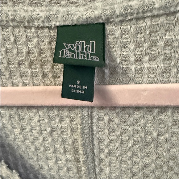 Wild Fable V-Neck - Picture 2 of 2